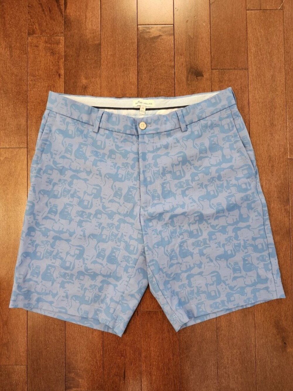 Peter Millar crown sport men's blue shorts in size 32 guitar print
